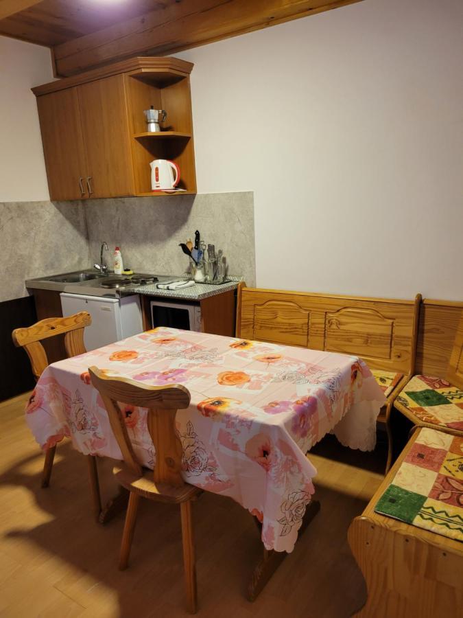 Mohas Vendeghaz Koszeg Mohas Ut 107 Hotel Buitenkant foto