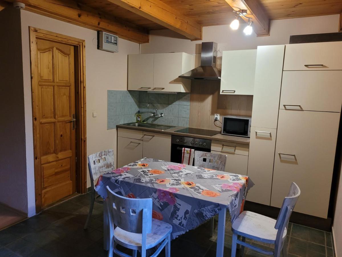 Mohas Vendeghaz Koszeg Mohas Ut 107 Hotel Buitenkant foto