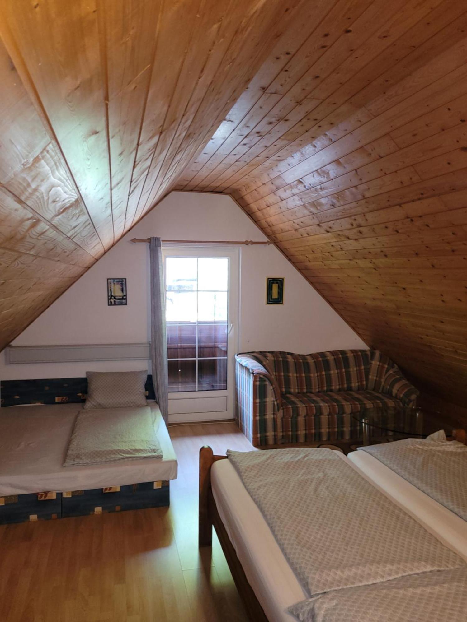 Mohas Vendeghaz Koszeg Mohas Ut 107 Hotel Kamer foto