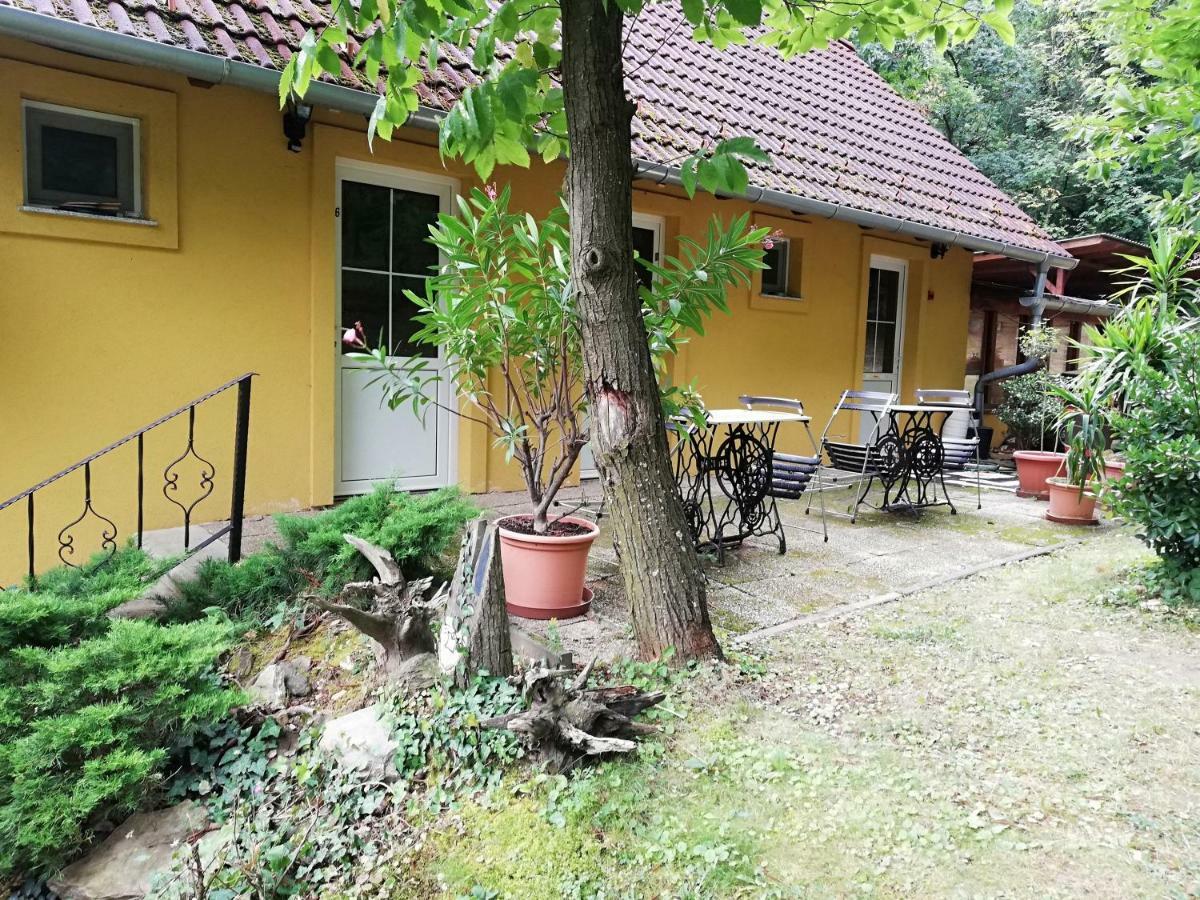 Mohas Vendeghaz Koszeg Mohas Ut 107 Hotel Buitenkant foto